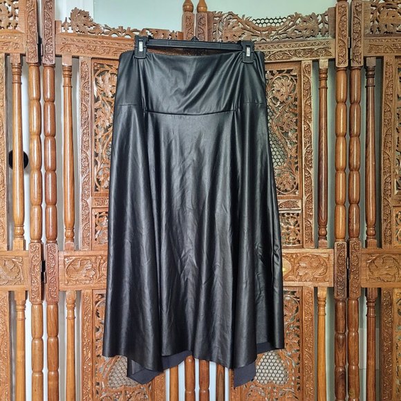 7 For All Mankind Black Vegan Leather Asymmetrical Skirt - NWT - Picture 1 of 15